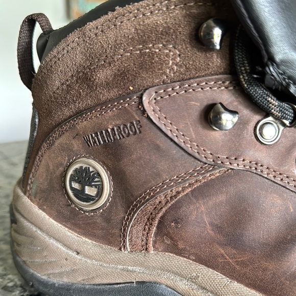 Timberland mid waterproof Brown and Black Rugged Outdoor Boots EUC 8 - Picture 2 of 14
